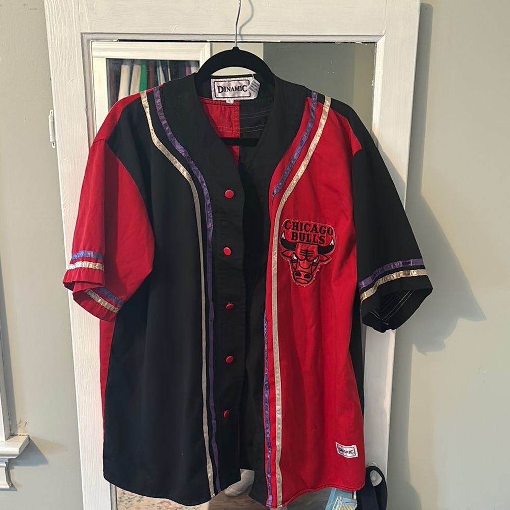 Chicago Bulls Red and Black Shirt